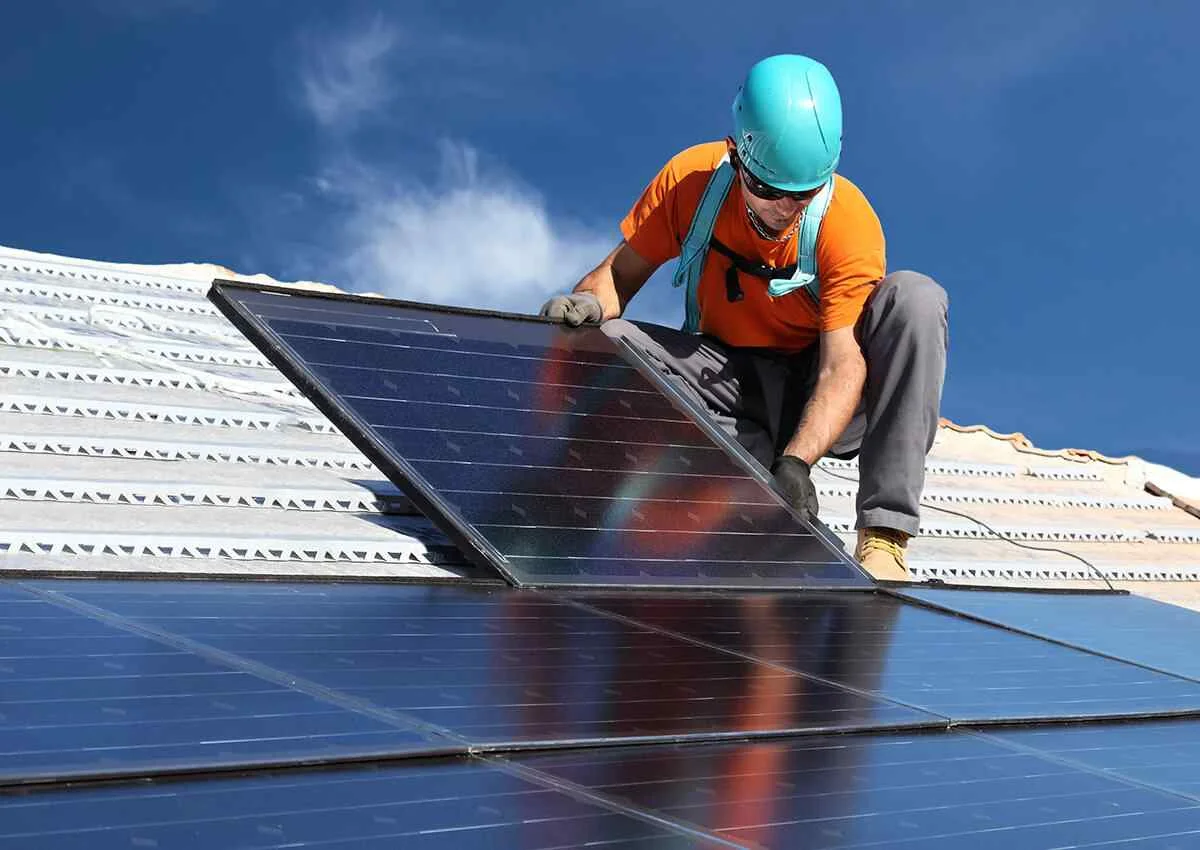 Zero Power techniekers aan het werk